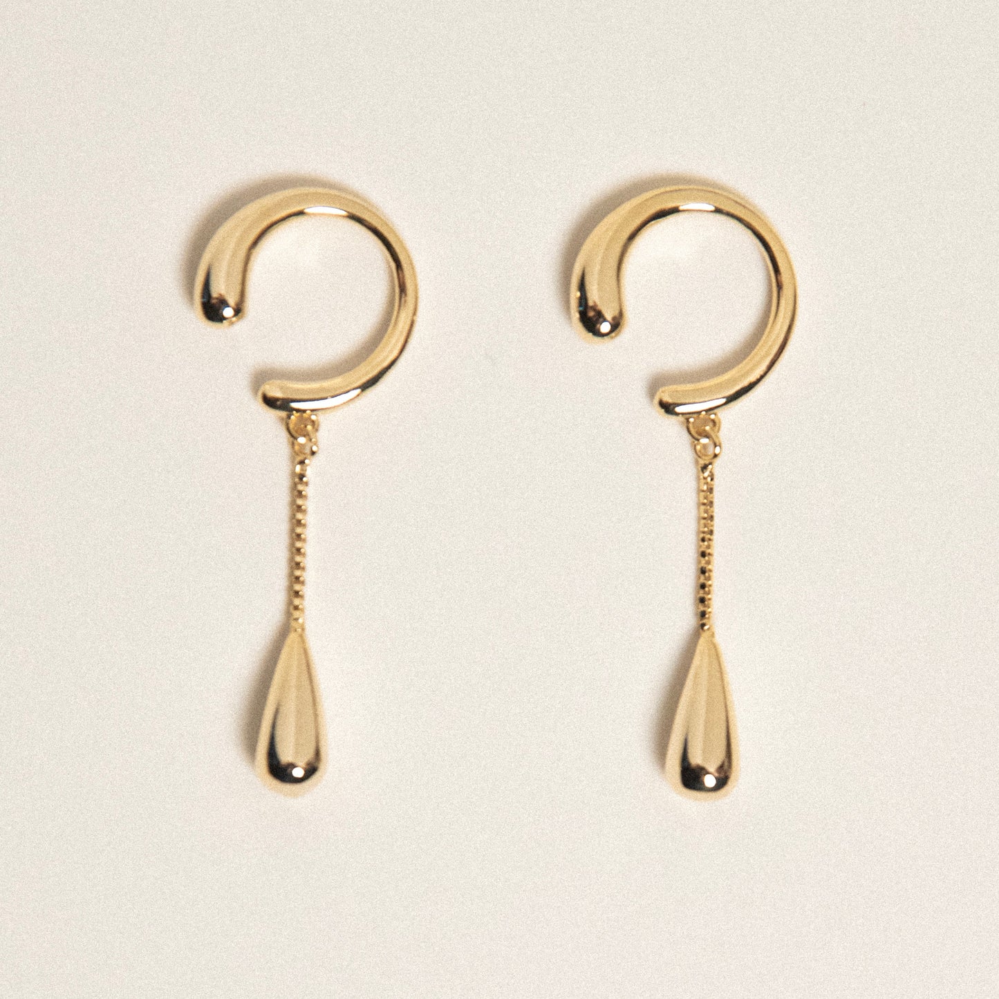 Lura | 14K Gold Plated Ear Cuff with Teardrop Pendant